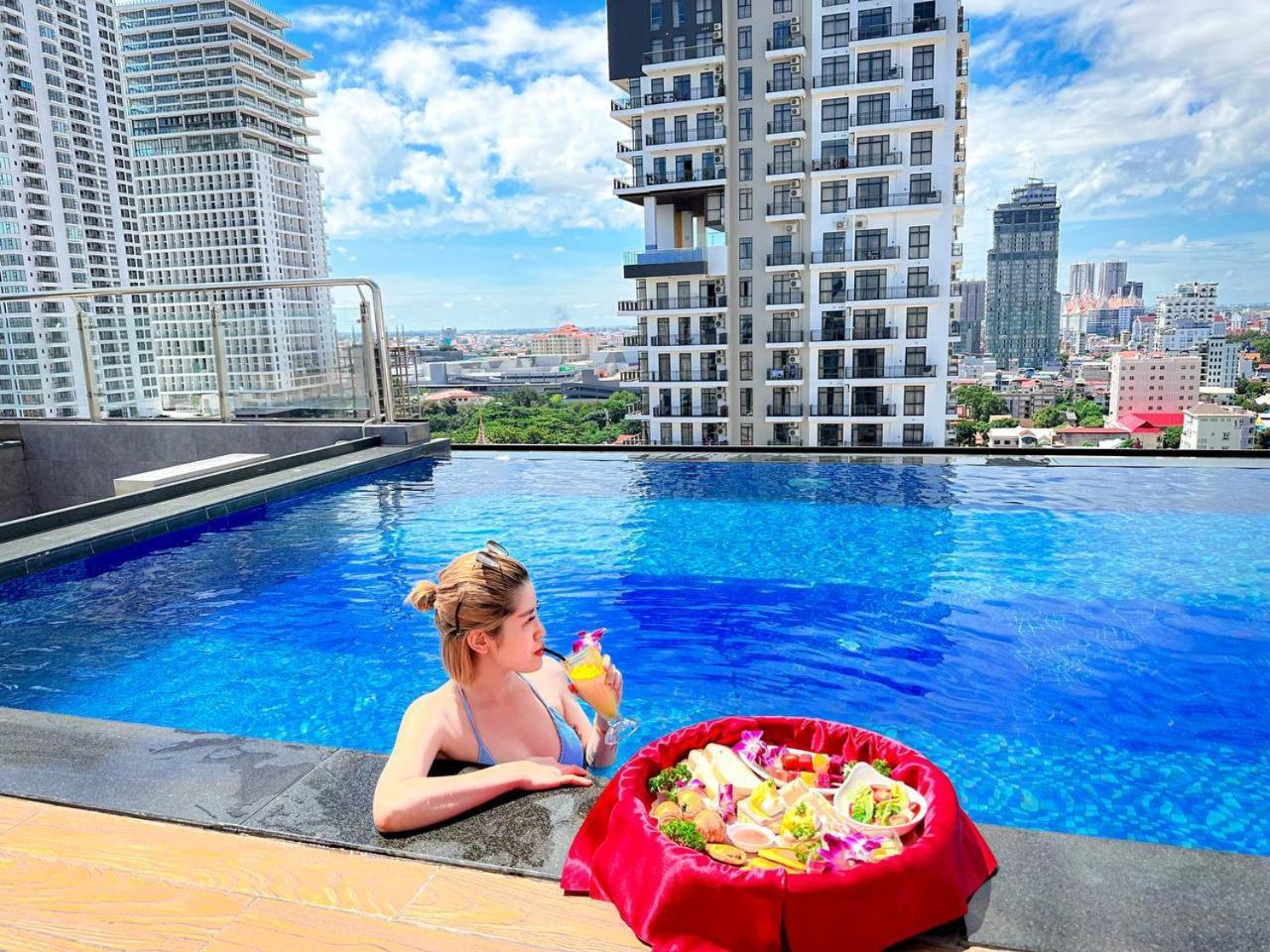 Ocean Hotel Пномпень Экстерьер фото